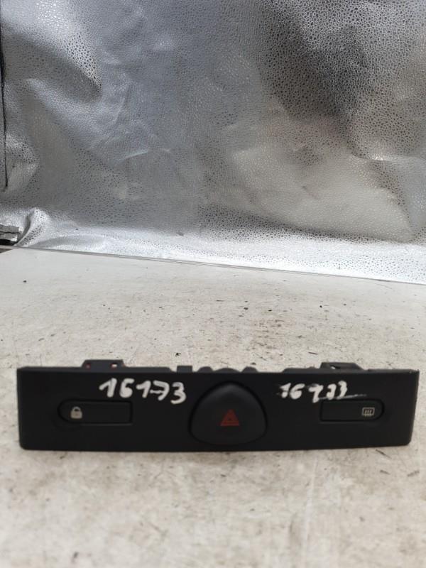Bouton de warning RENAULT CLIO 2 PHASE 2 Diesel - 1