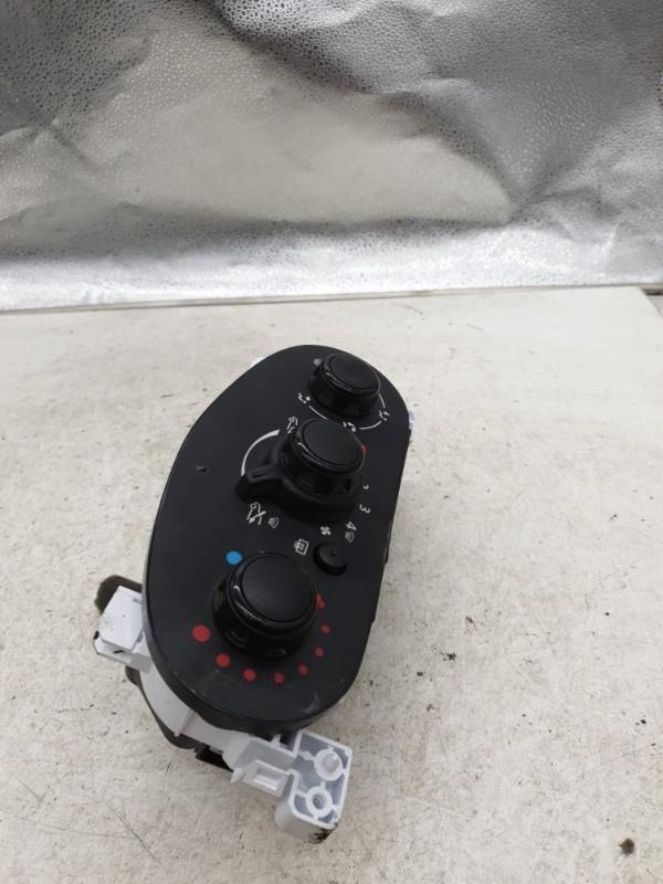 Commande chauffage DACIA SANDERO 2 PHASE 2 Essence - 1