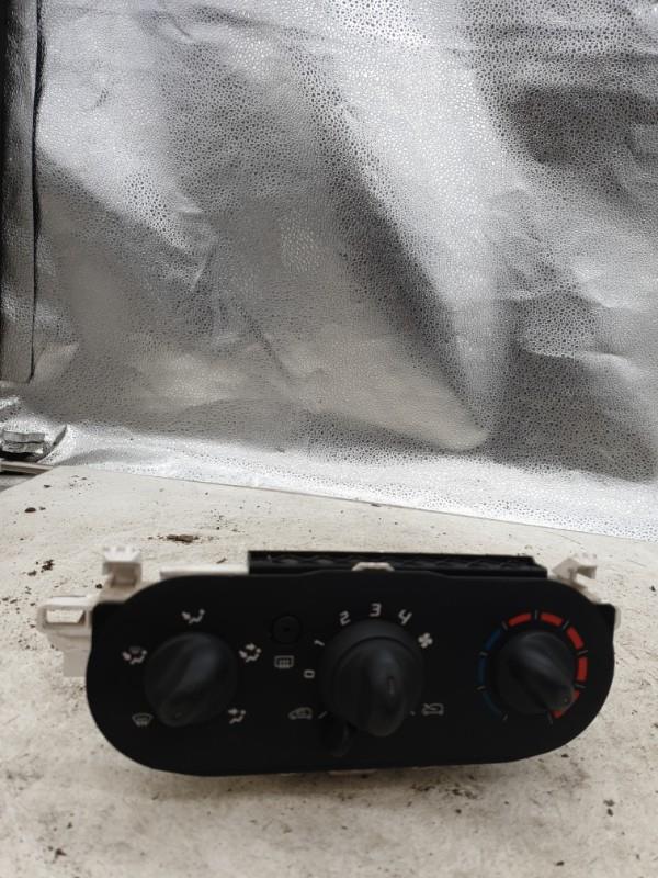 Commande chauffage RENAULT TWINGO 2 PHASE 1 Essence - 1