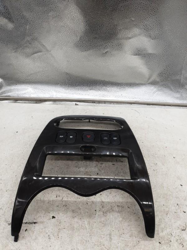 Console central (interieur plastique) DACIA DUSTER 1 PHASE 1 Diesel - 1