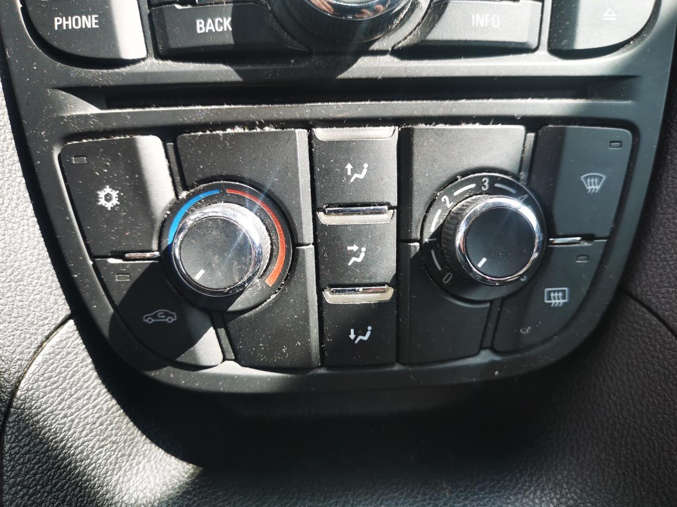 Commande chauffage OPEL MERIVA B PHASE 1 Diesel - 1