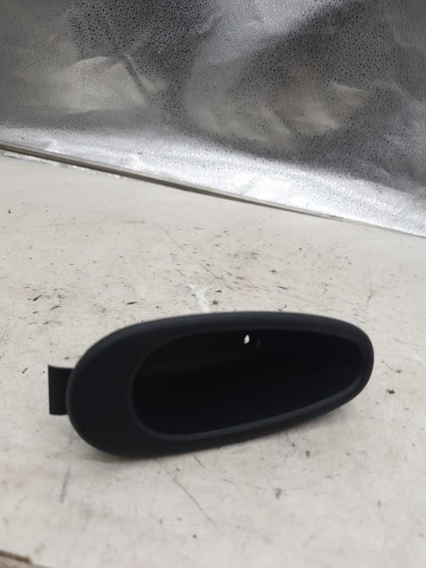 Vide poche arriere droit RENAULT CLIO 2 PHASE 2 Essence - 1