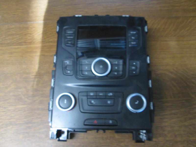 Commande chauffage RENAULT MEGANE 4 PHASE 1 Essence - 1