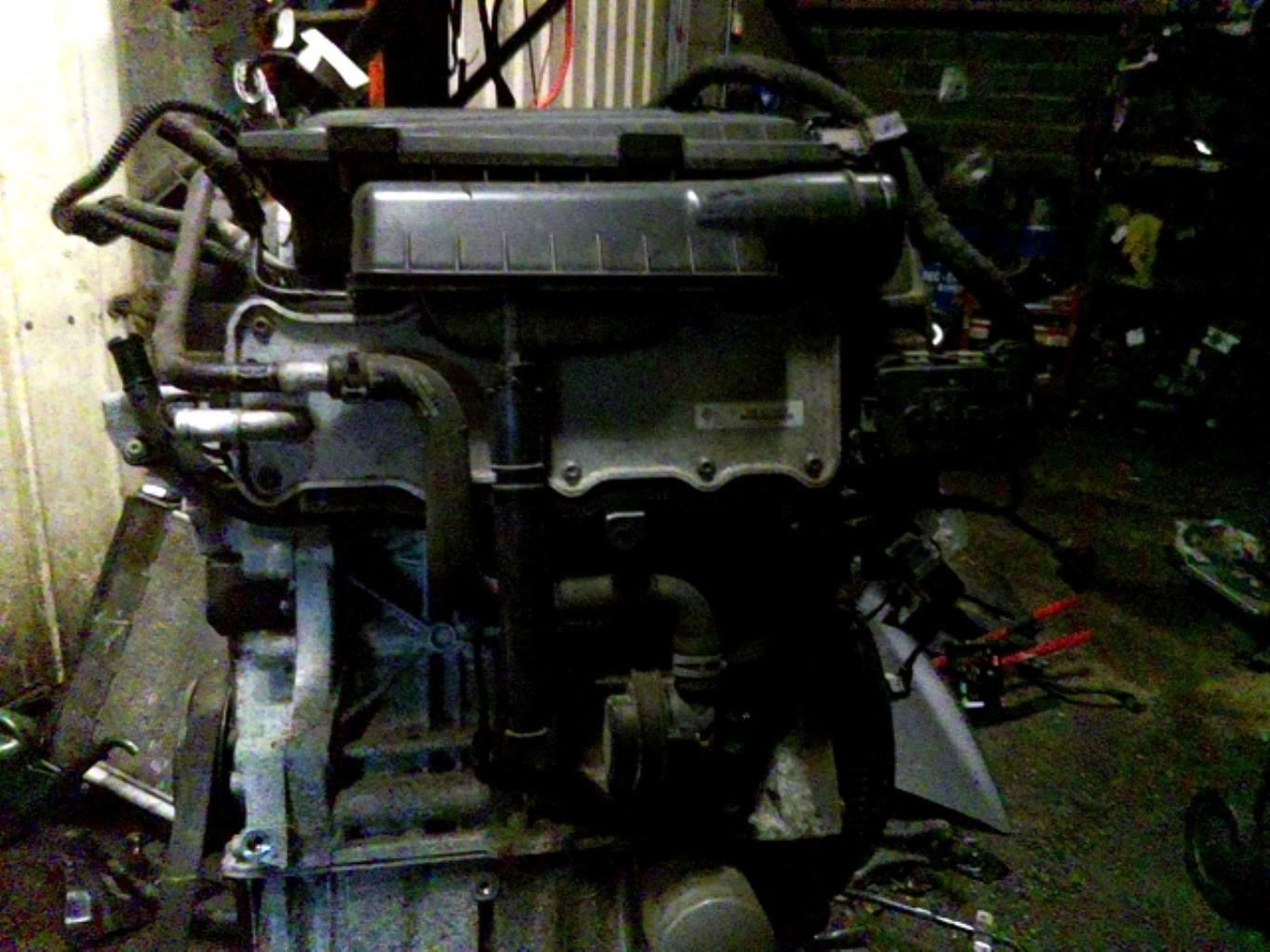 Moteur VOLKSWAGEN POLO 5 PHASE 2 Essence - 1