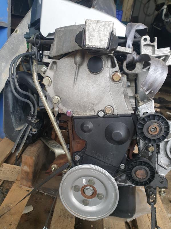 Moteur RENAULT CLIO 2 PHASE 1 Essence - 1