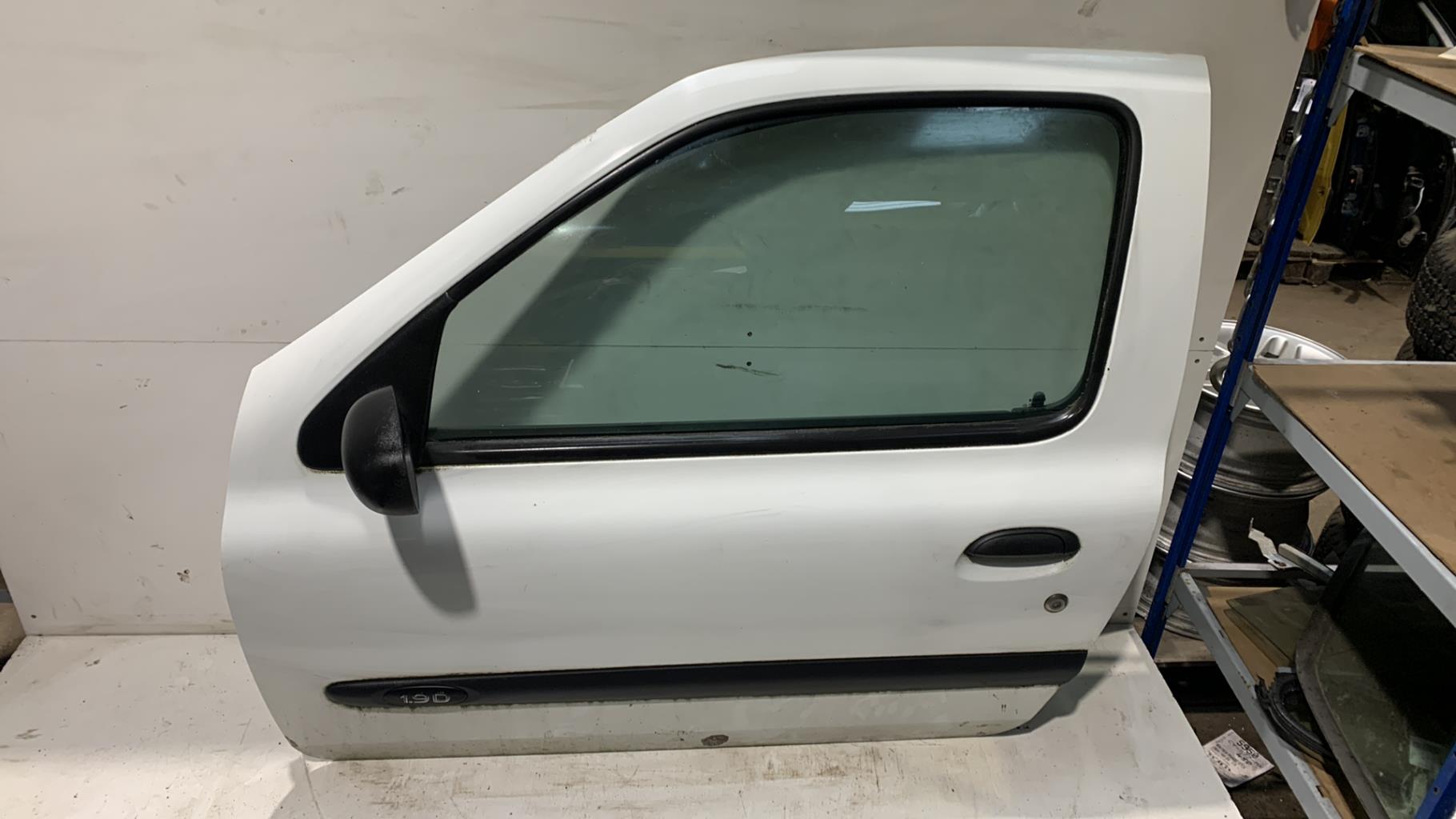 Porte avant gauche RENAULT CLIO 2 PHASE 1 Diesel - 1
