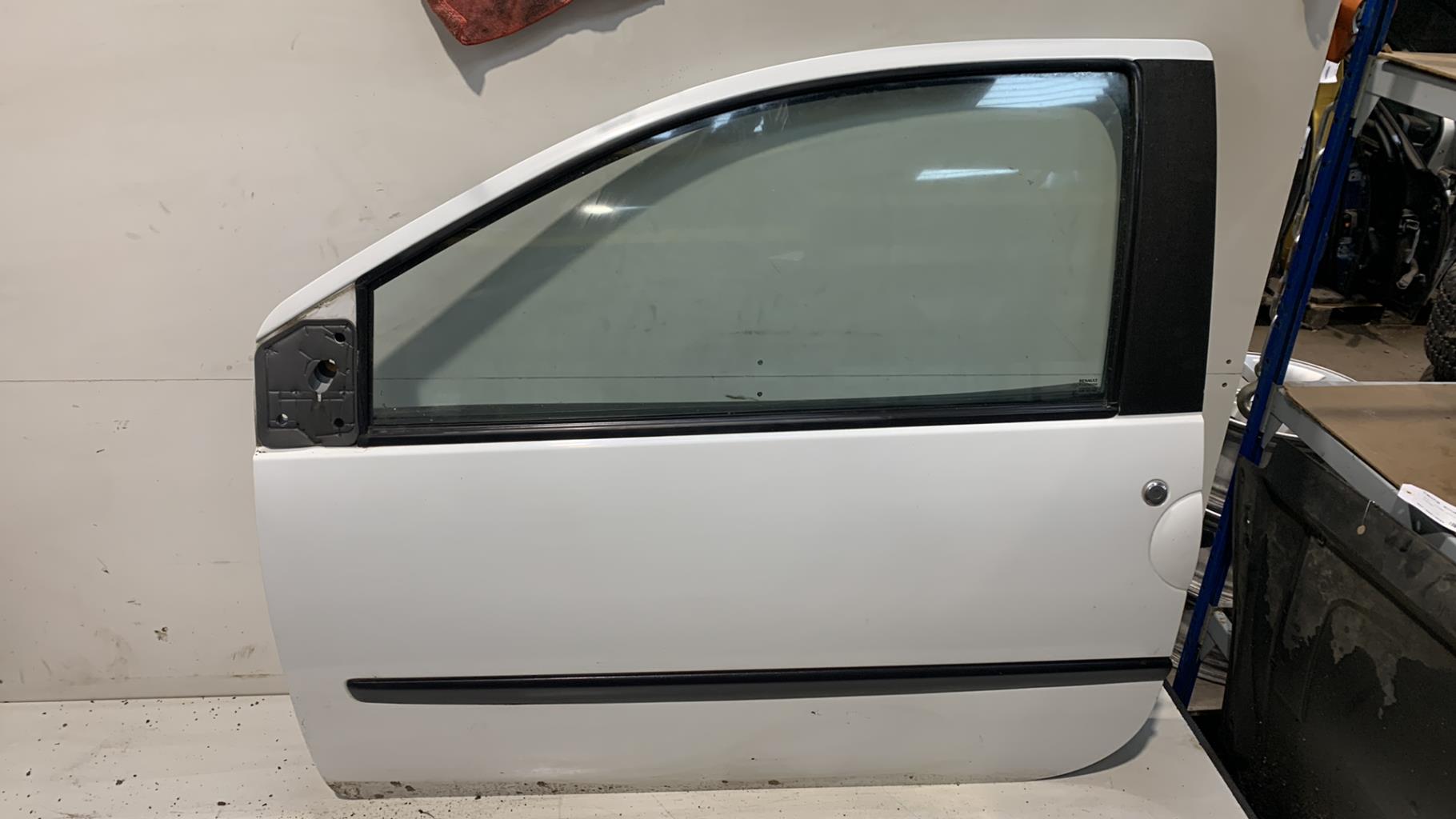Porte avant gauche RENAULT TWINGO 2 PHASE 1 Diesel - 1