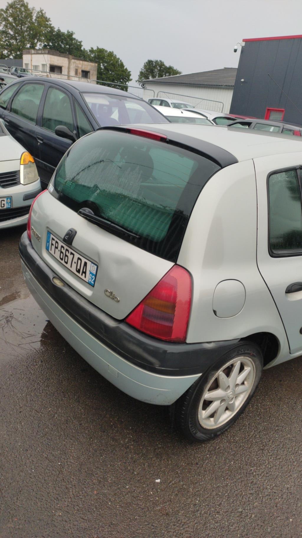 Porte arriere gauche RENAULT CLIO 2 PHASE 1 Essence - 1