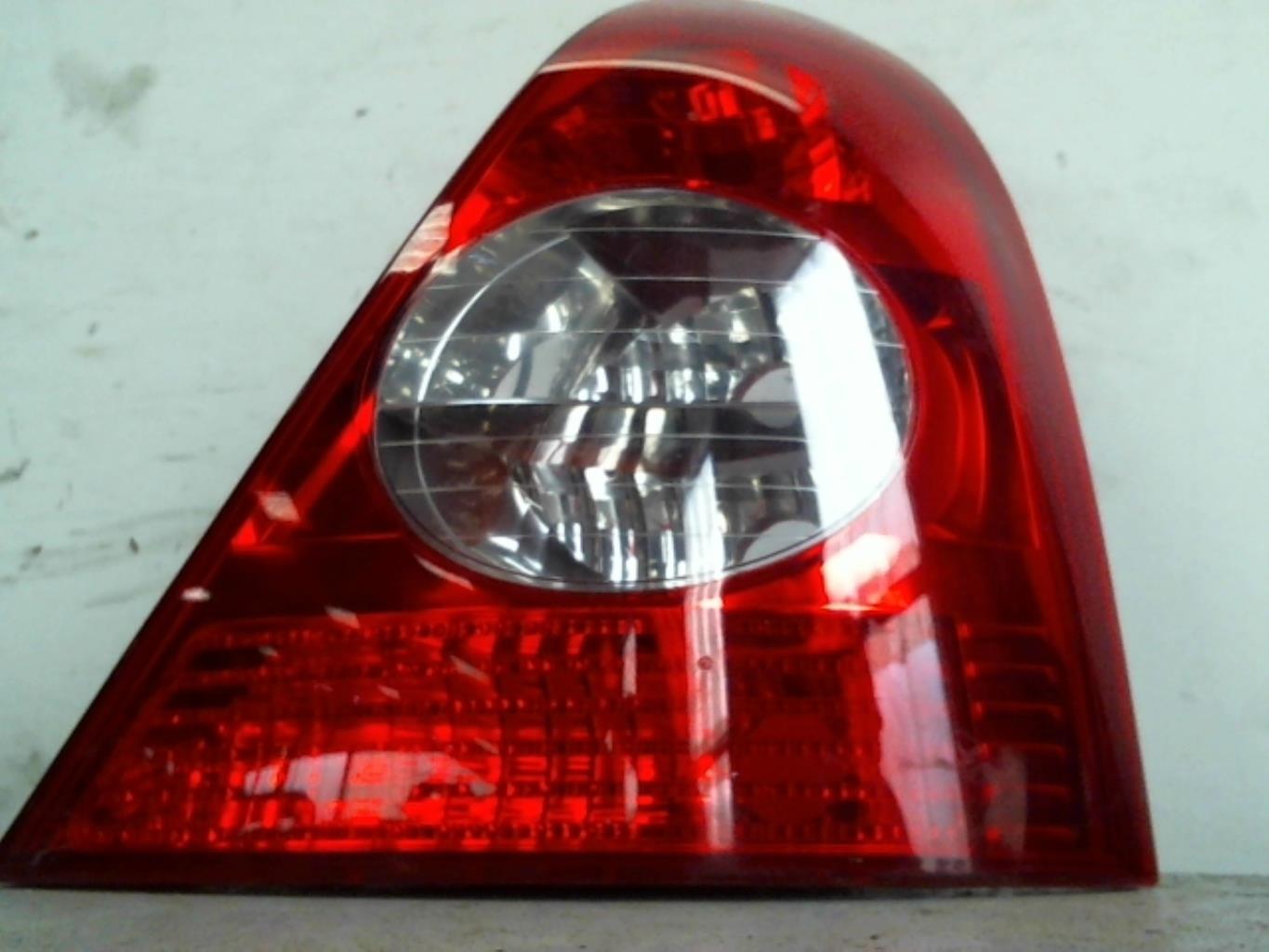Fanale posteriore principale destro (luci) RENAULT CLIO 2 CAMPUS PHASE 1 Diésel - 1
