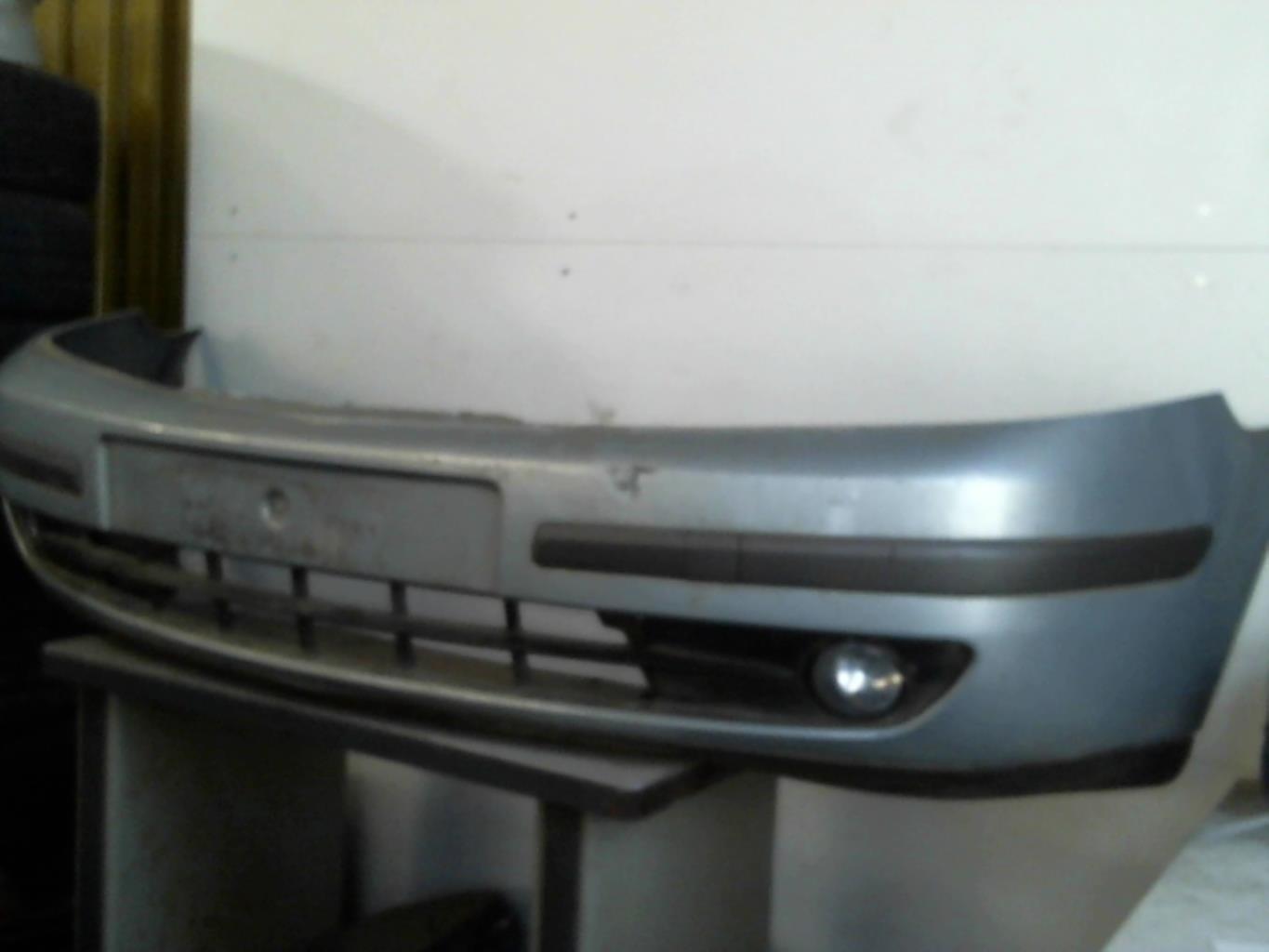 Paraurti anteriore RENAULT LAGUNA 2  - 1