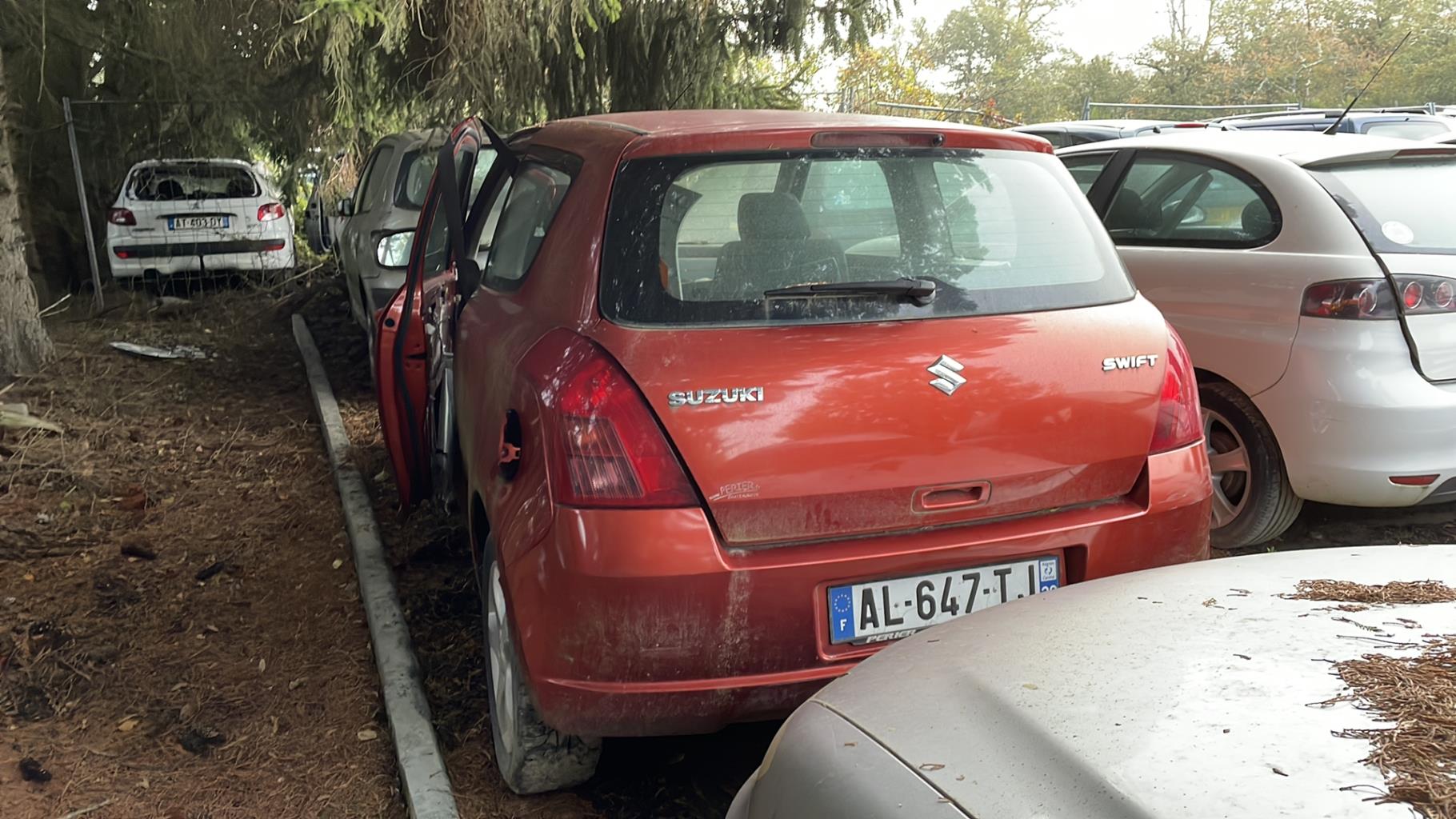 Porte avant gauche SUZUKI SWIFT 3 Diesel - 1