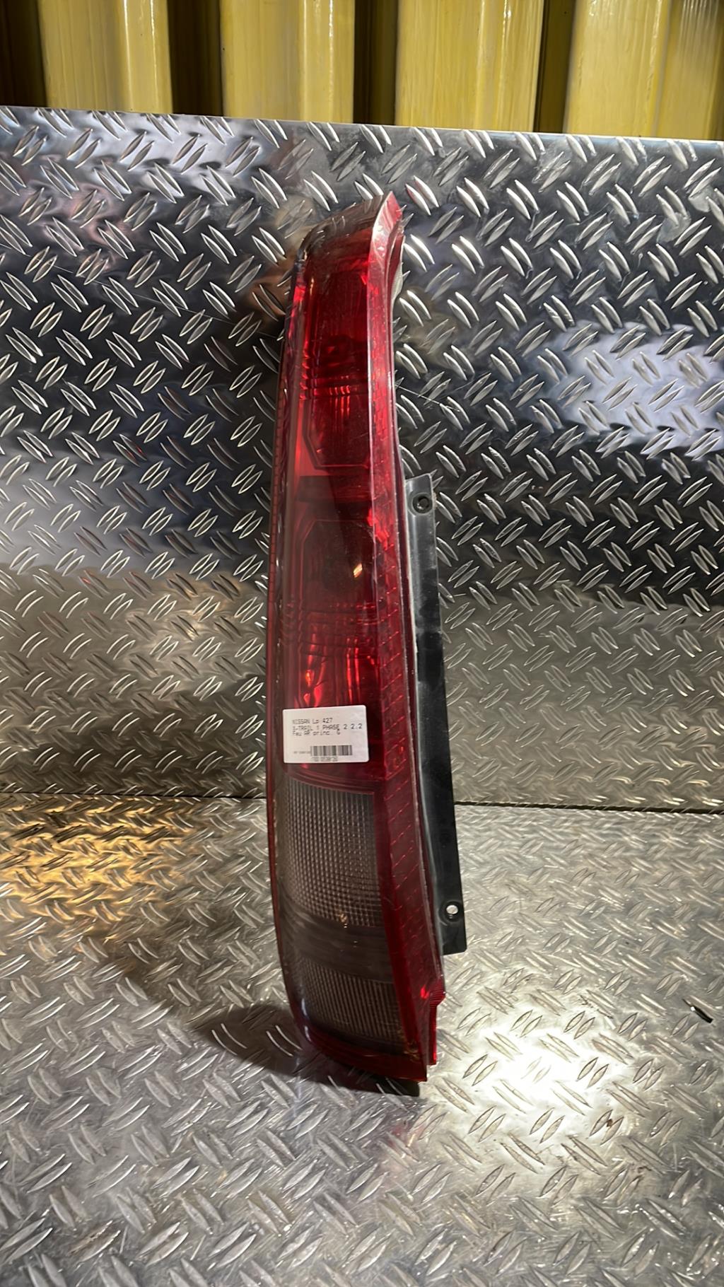 Fanale posteriore principale sinistro (luci) NISSAN X-TRAIL 1 PHASE 2 Diésel - 1