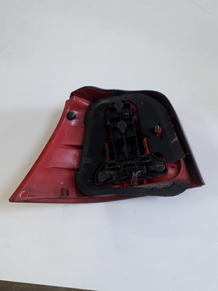 Fanale posteriore principale destro (luci) VOLKSWAGEN GOLF 4 Diésel - 1