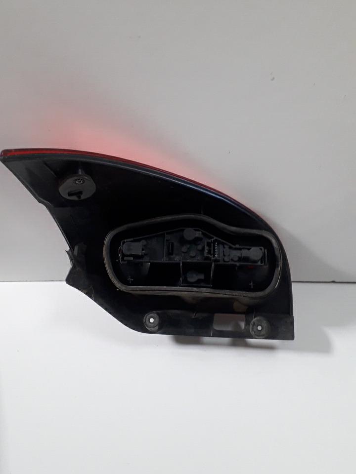 Fanale posteriore principale sinistro (luci) RENAULT LAGUNA 1 PHASE 2 BREAK Diésel - 1