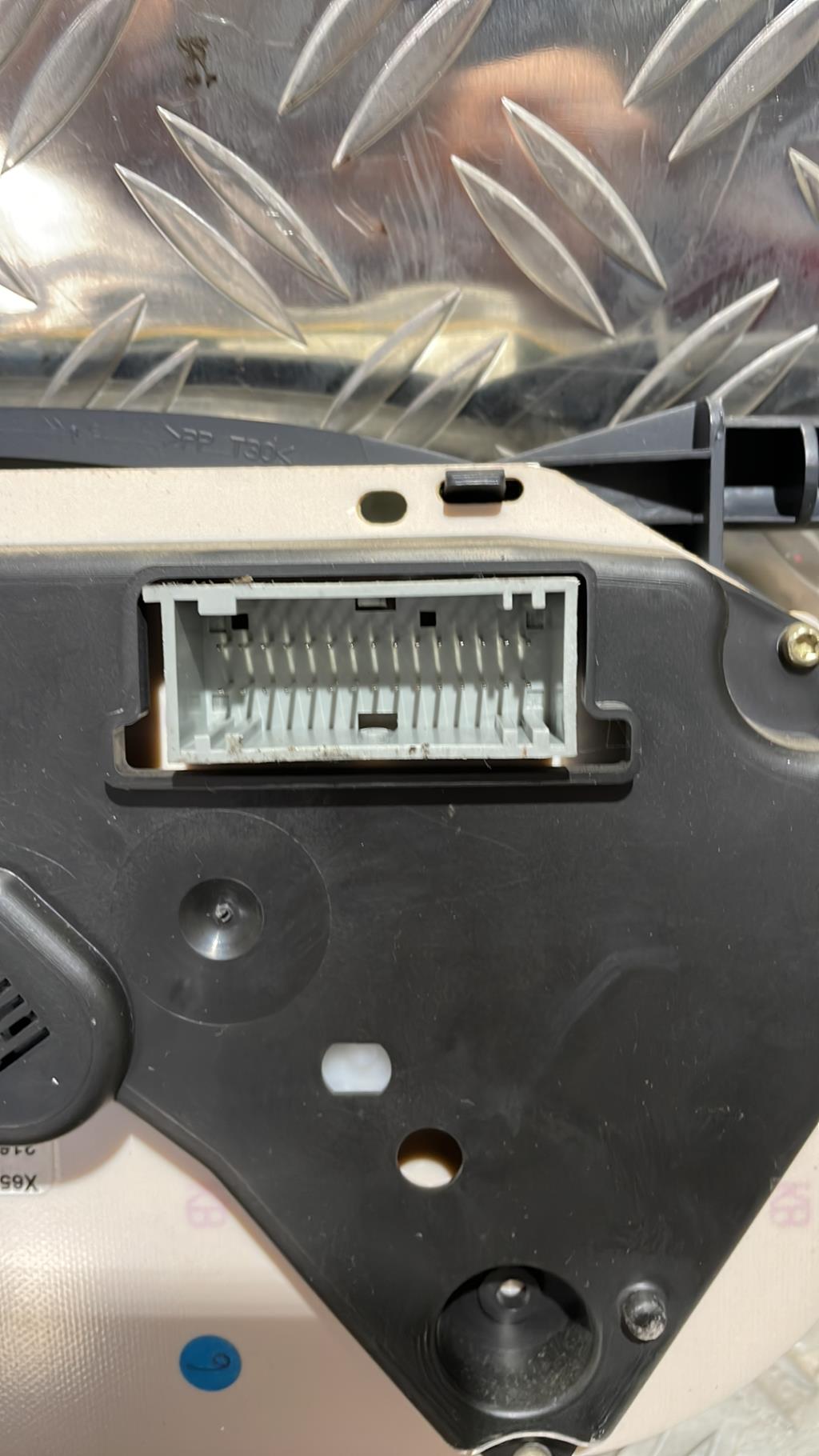 Tachimetro RENAULT CLIO 2 PHASE 2 Diésel - 1