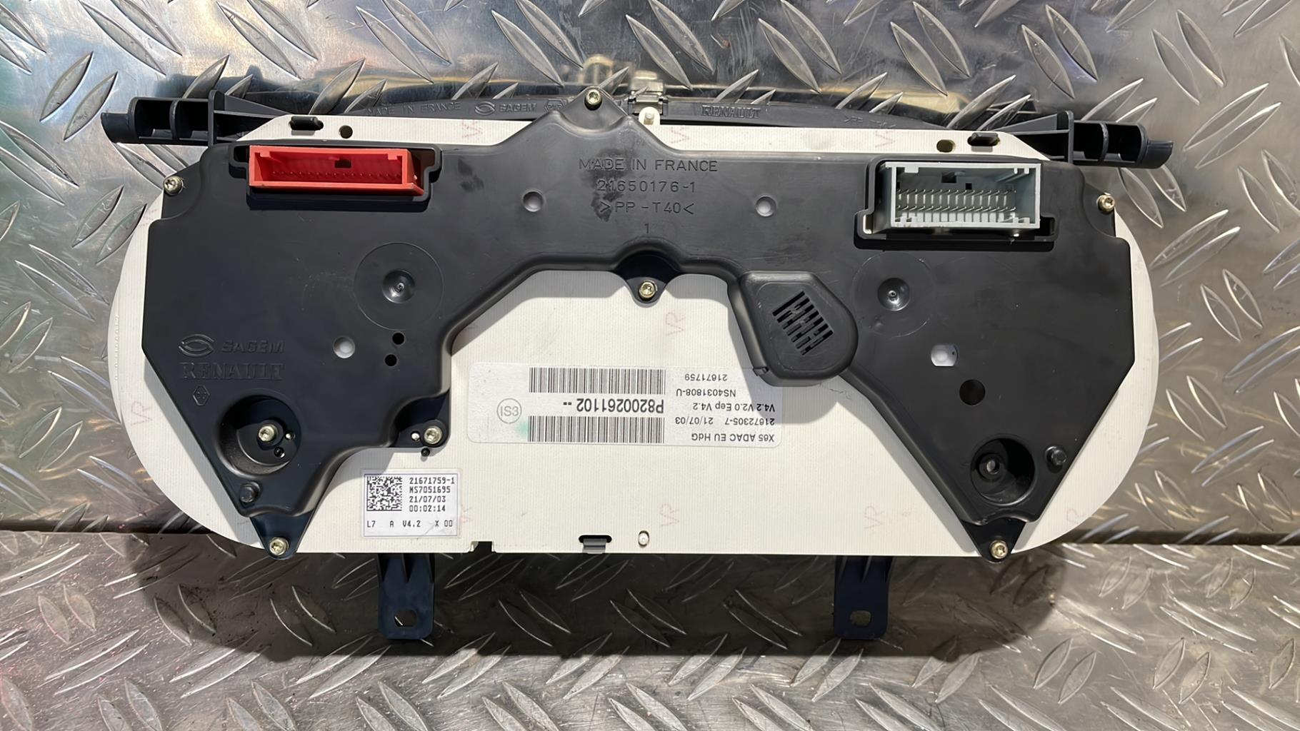 Compteur RENAULT CLIO 2 PHASE 2 Diesel - 1