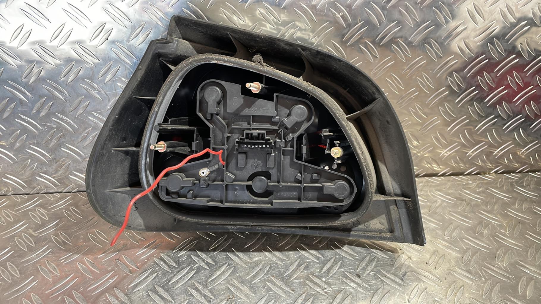 Fanale posteriore principale destro (luci) RENAULT MEGANE 1 PHASE 1 Diésel - 1