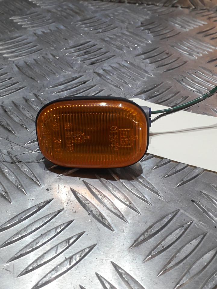 Ripetitore lampeggiante anteriore sinistro (Luci) TOYOTA RAV4 2 PHASE 1 Diésel - 1