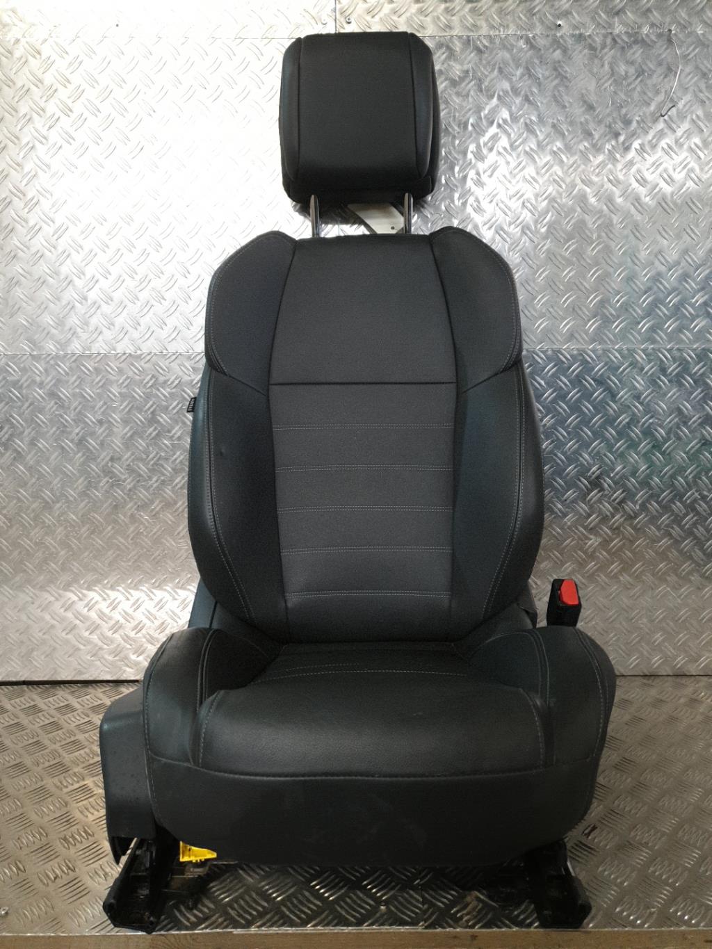 Sedile passeggero PEUGEOT 508 1 SW PHASE 2 BREAK Diésel - 1