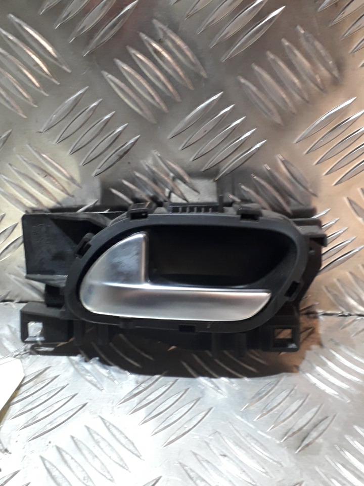 Maniglia interna posteriore sinistra PEUGEOT 208 1 PHASE 1 Diésel - 1
