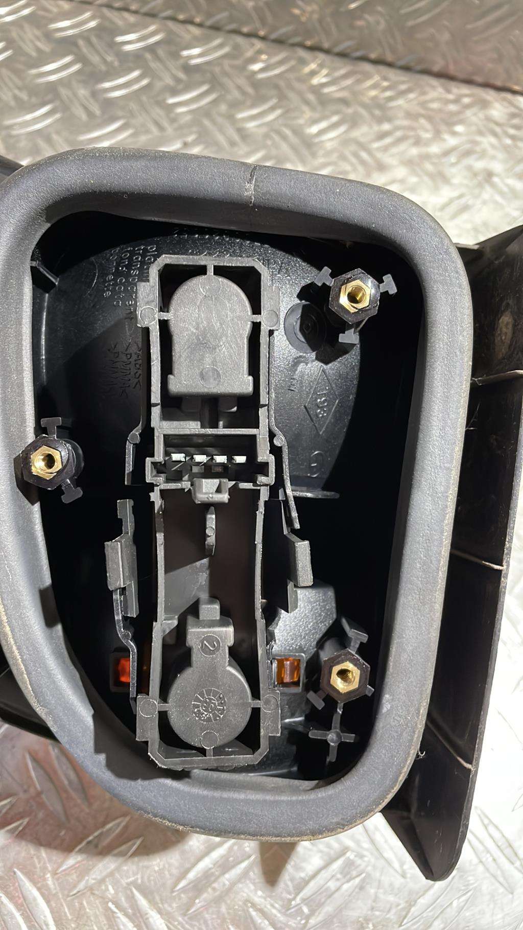 Fanale posteriore principale sinistro (luci) RENAULT LAGUNA 1 PHASE 1 Diésel - 1