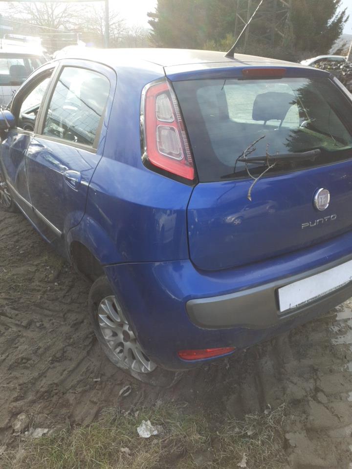 Maniglia portiera anteriore destra FIAT PUNTO EVO 3 Diésel - 1