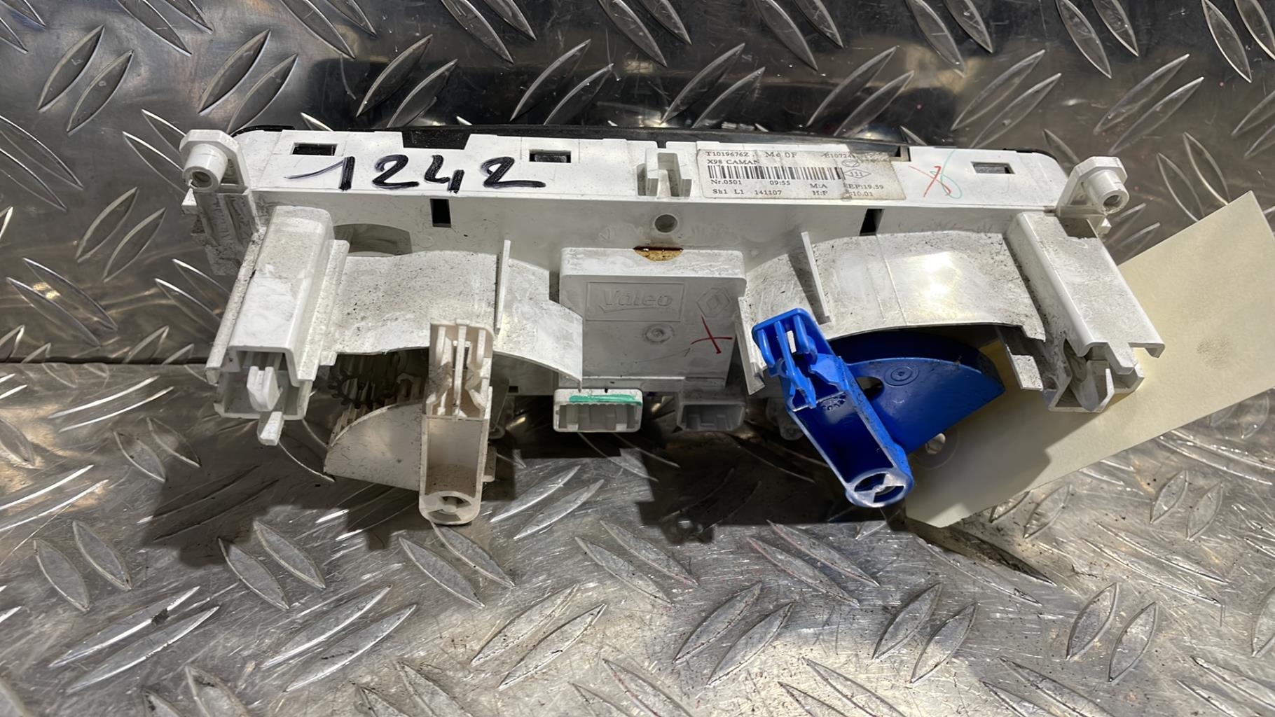 Commande chauffage RENAULT CLIO 4 PHASE 1 Diesel - 1