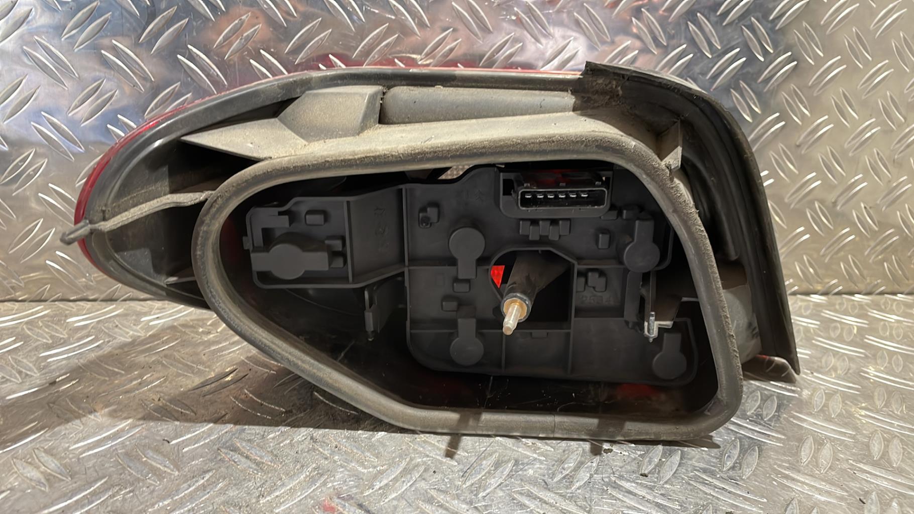 Fanale posteriore principale destro (luci) CITROEN XSARA PHASE 1 Diésel - 1