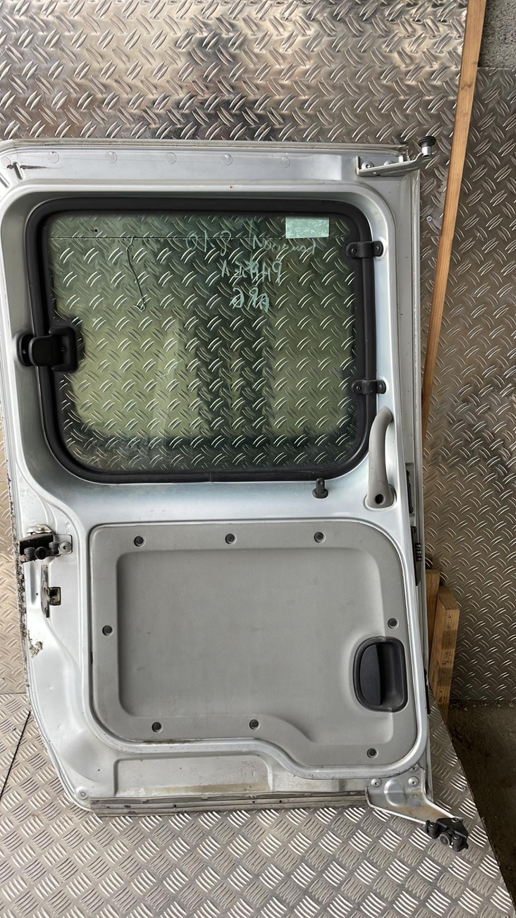 Portiera laterale sinistra RENAULT KANGOO 1 PHASE 1 Diésel - 1