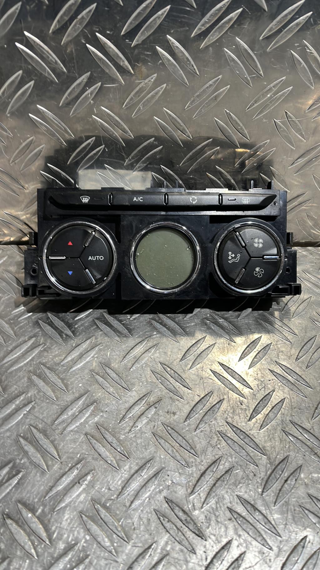 Commande chauffage CITROEN C3 2 PHASE 2 Diesel - 1