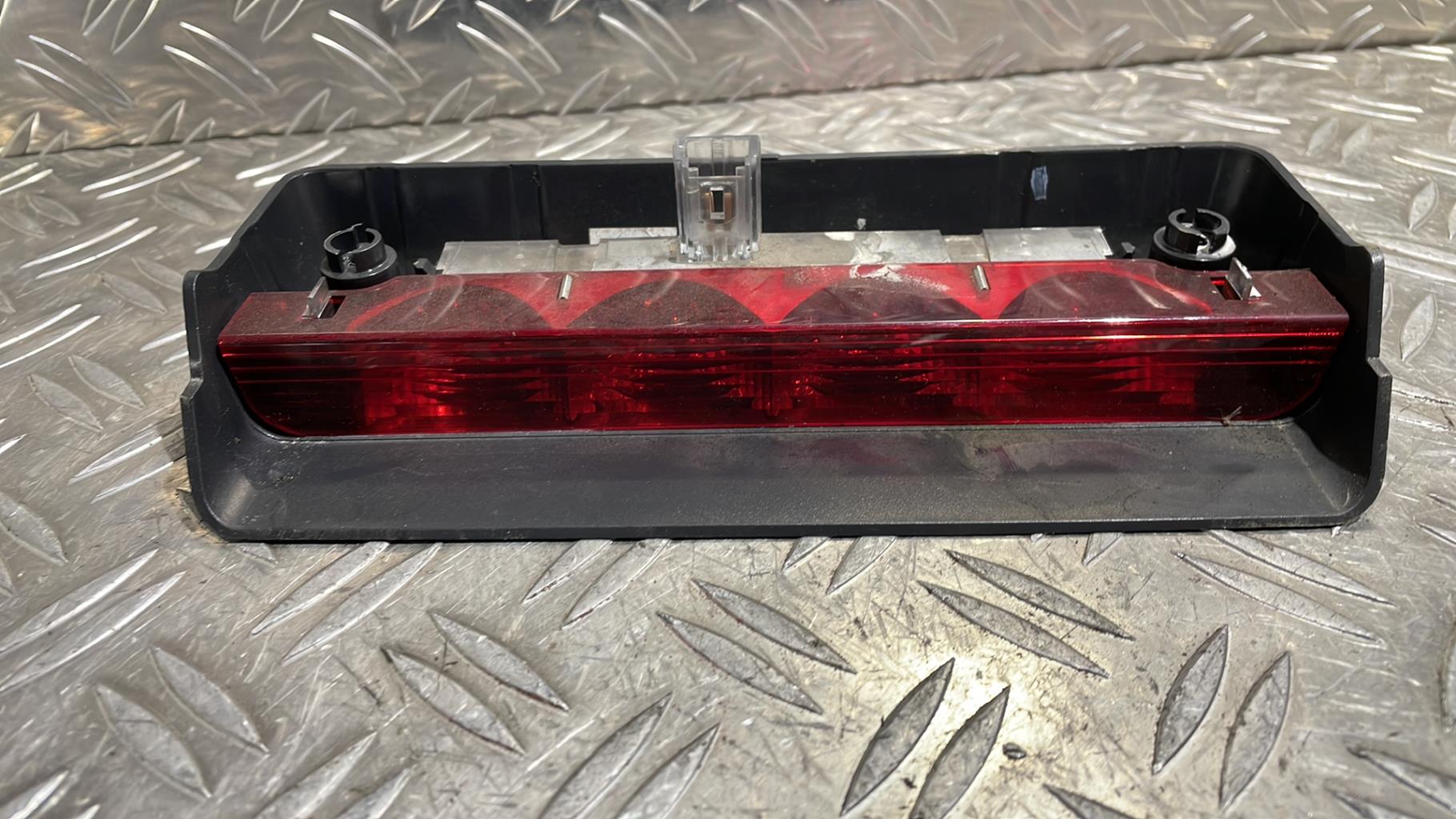 Feu arriere stop central CITROEN C2 PHASE 1 Diesel - 1