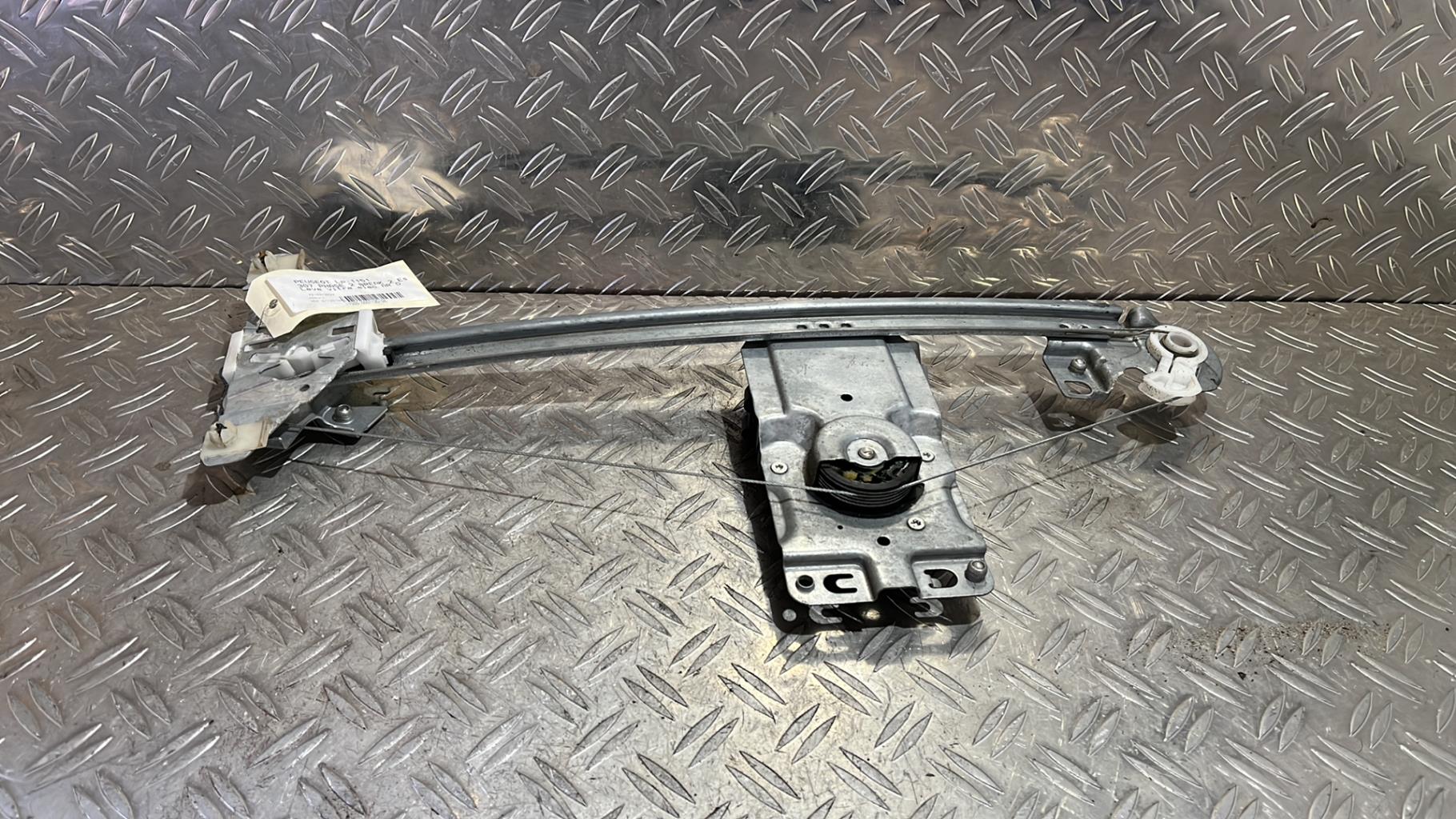 Alzacristalli elettrico posteriore destro PEUGEOT 307 PHASE 2 BREAK Gasolina - 1