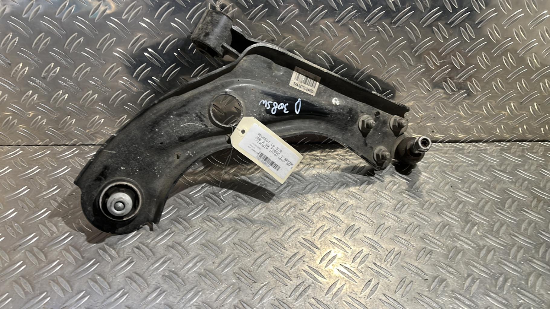Triangolo inferiore anteriore destro PEUGEOT 308 2 SW PHASE 2 BREAK Diésel - 1