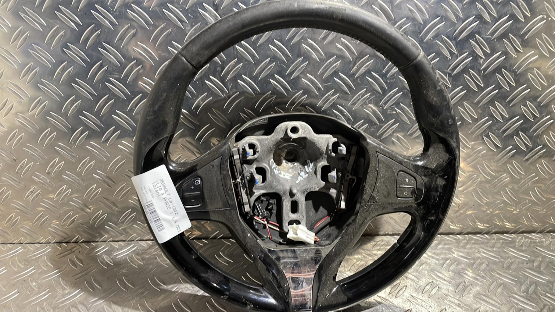 Volant RENAULT CLIO 4 PHASE 1 Diesel - 1