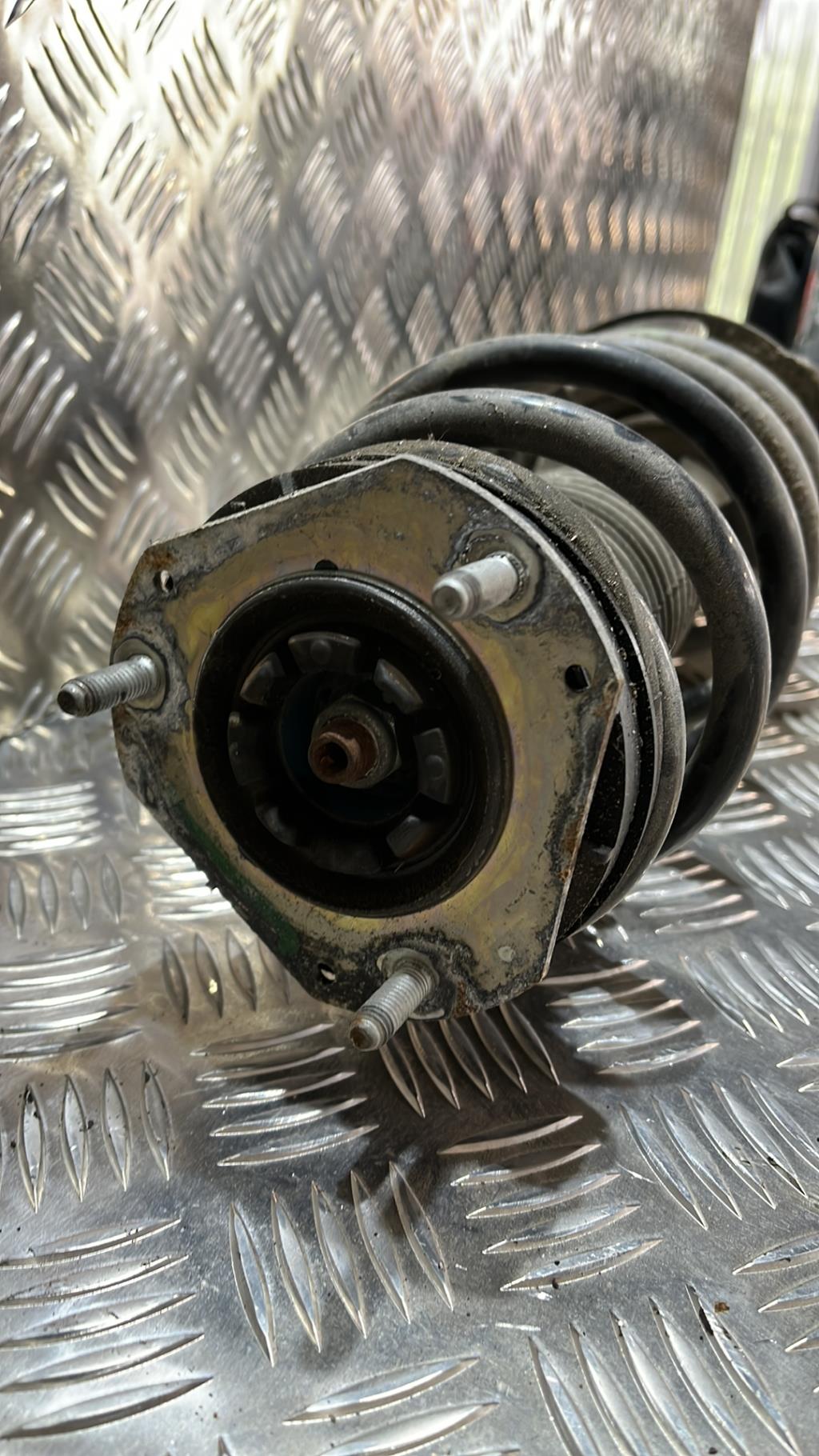 Ammortizzatore anteriore destro FORD FIESTA 6 PHASE 2 Diésel - 1