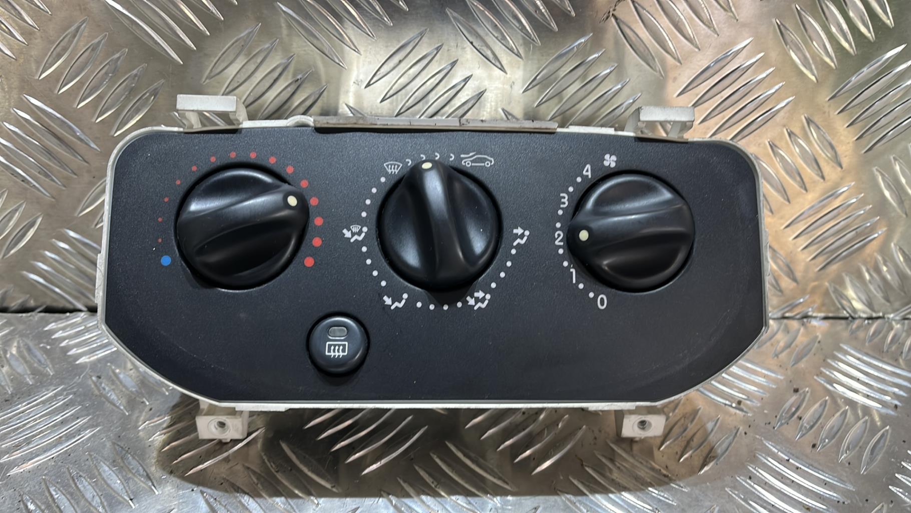 Commande chauffage RENAULT CLIO 2 PHASE 1 Diesel - 1