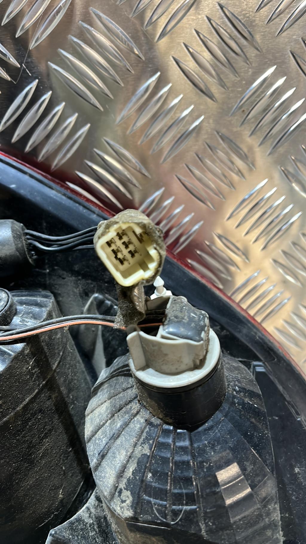 Fanale posteriore principale sinistro (luci) OPEL AGILA B Gasolina - 1