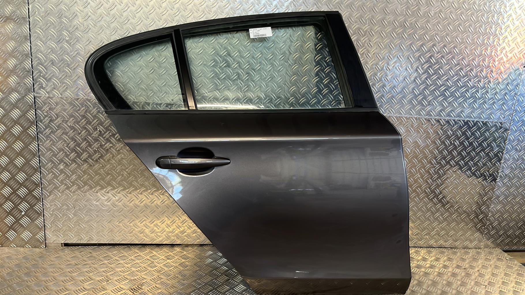 Puerta trasera derecha BMW SERIE 1 E87 PHASE 1 Diésel - 1