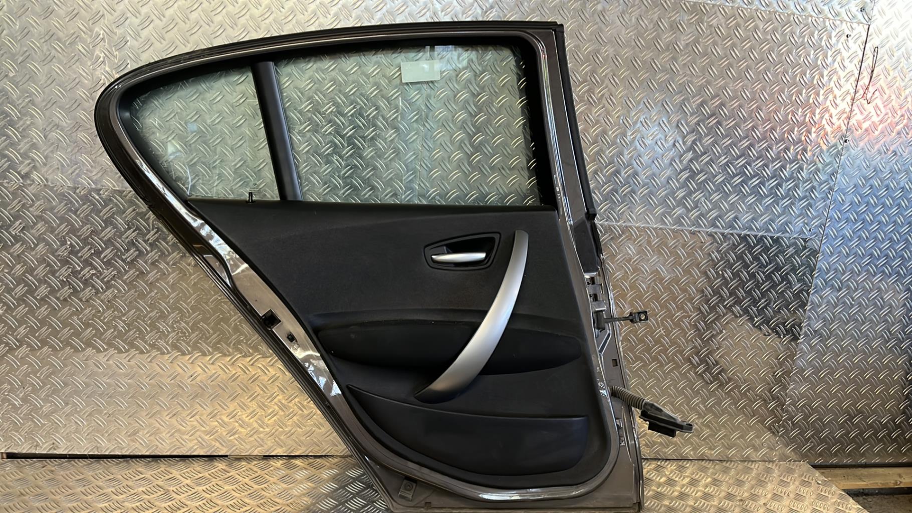 Portiera posteriore sinistra BMW SERIE 1 E87 PHASE 1 Diésel - 1