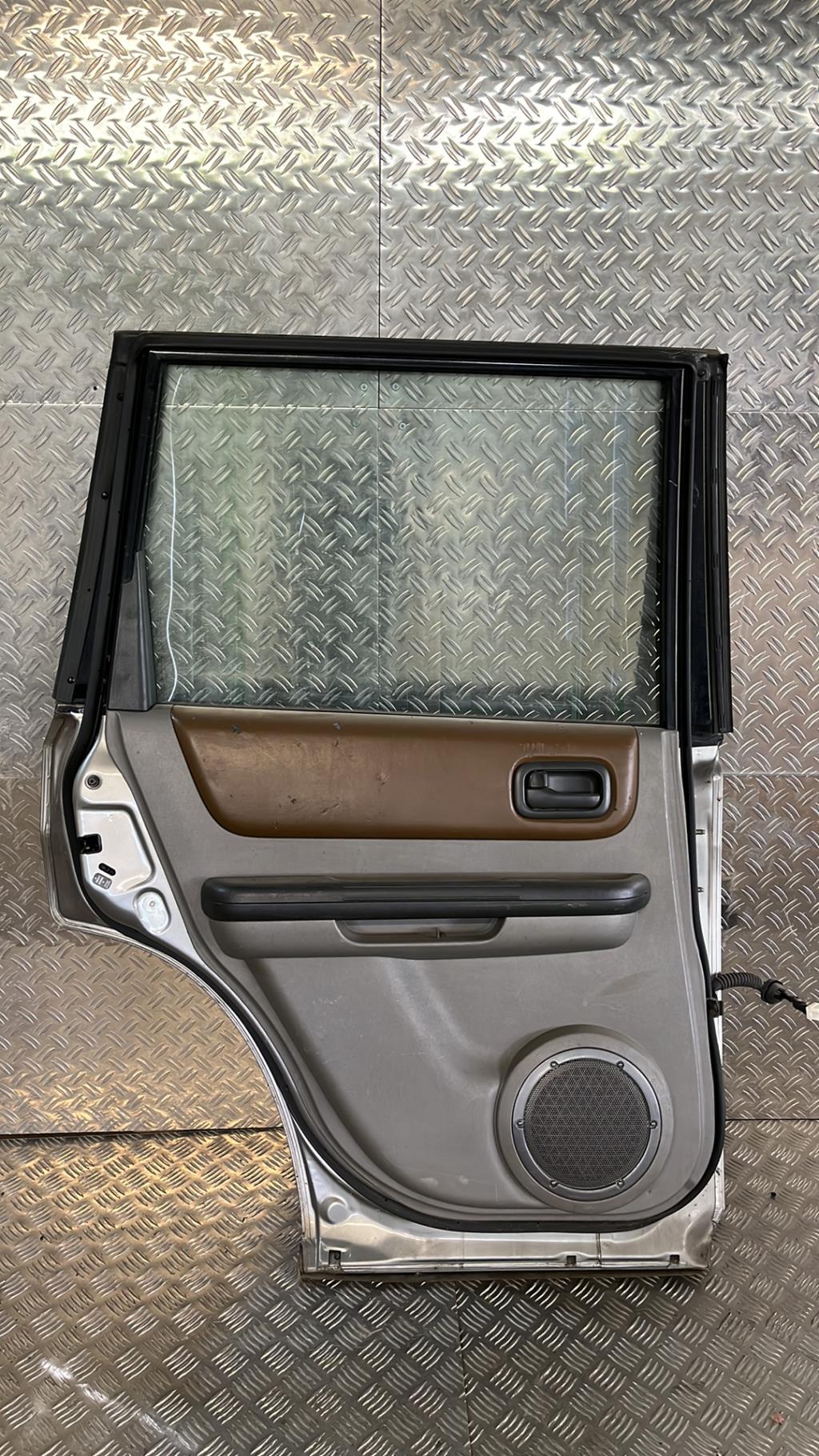 Portiera posteriore sinistra NISSAN X-TRAIL 1 PHASE 2 Diésel - 1