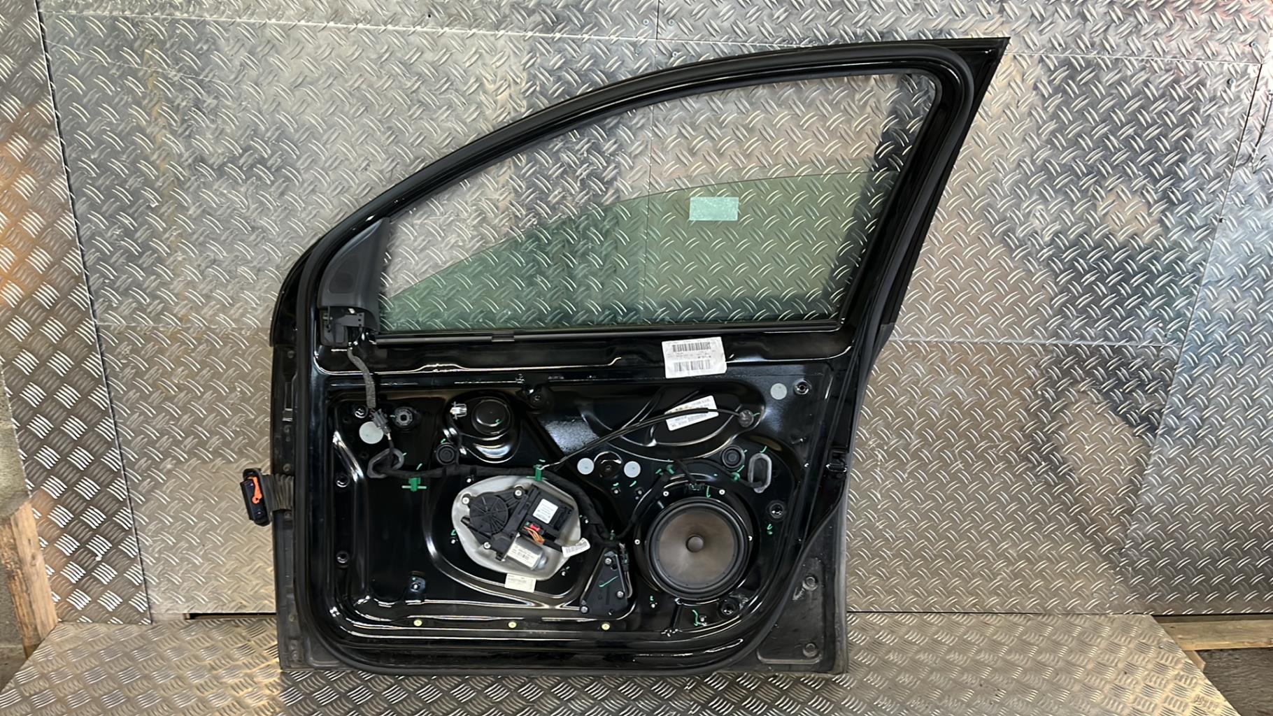 Portiera anteriore destra VOLKSWAGEN GOLF 5 Diésel - 1