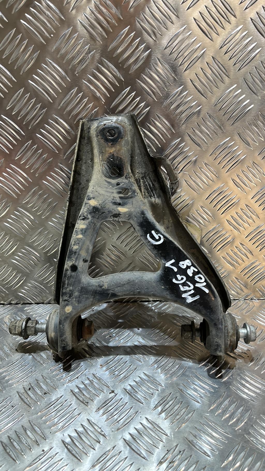 Triangolo inferiore anteriore sinistro RENAULT MEGANE 1 PHASE 2 Gasolina - 1