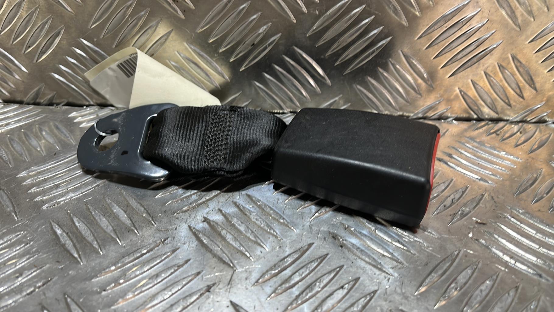 Aggancio cintura sicurezza posteriore sinistro CITROEN C3 1 PHASE 2 Diésel - 1