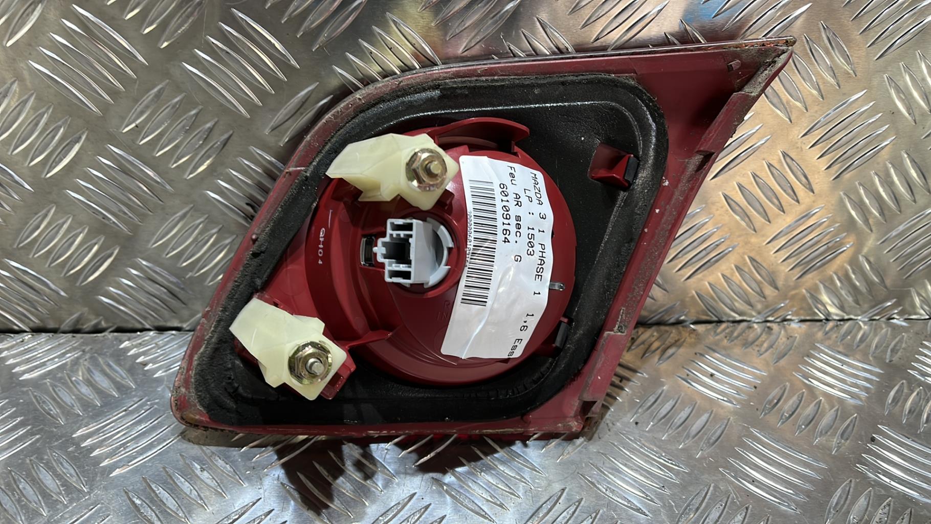 Feu arriere secondaire gauche (feux) MAZDA 3 1 PHASE 1 Essence - 1