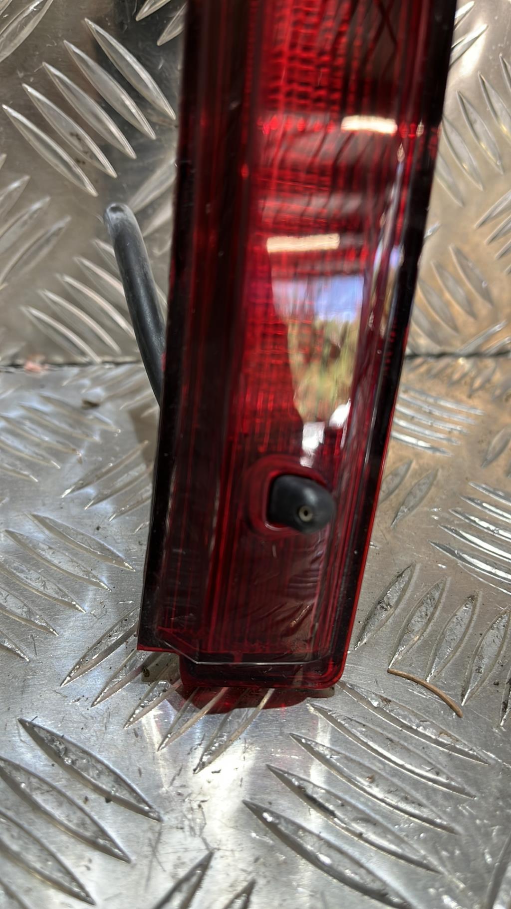 Luce stop centrale RENAULT CLIO 4 PHASE 1 Diésel - 1