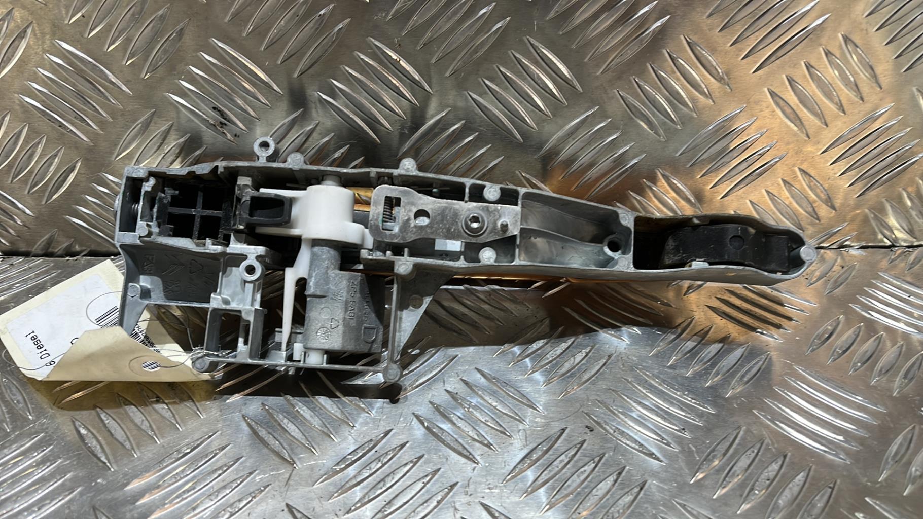 Maniglia portiera anteriore destra PEUGEOT 207 PHASE 1 Diésel - 1