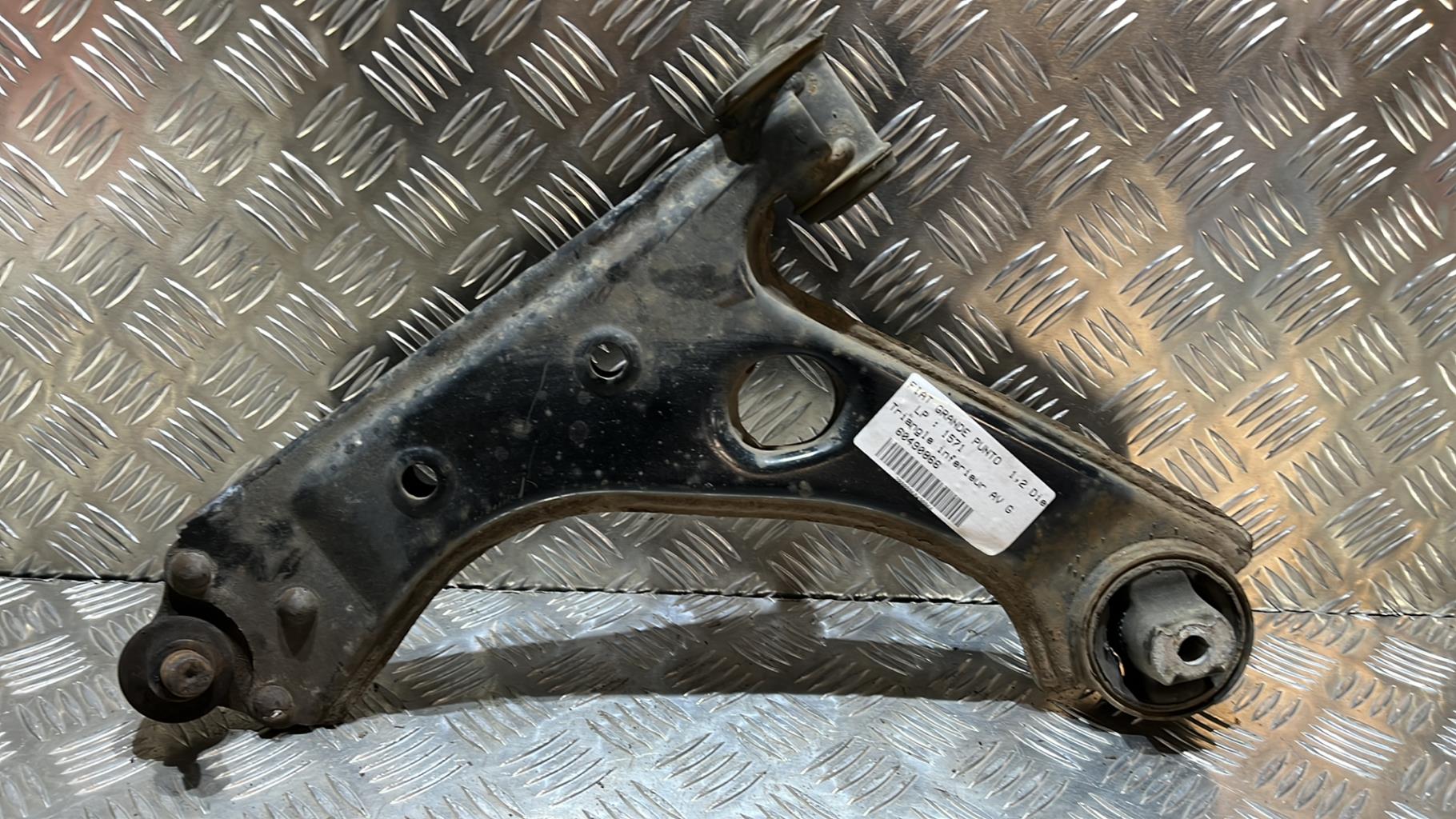 Triangolo inferiore anteriore sinistro FIAT GRANDE PUNTO Diésel - 1