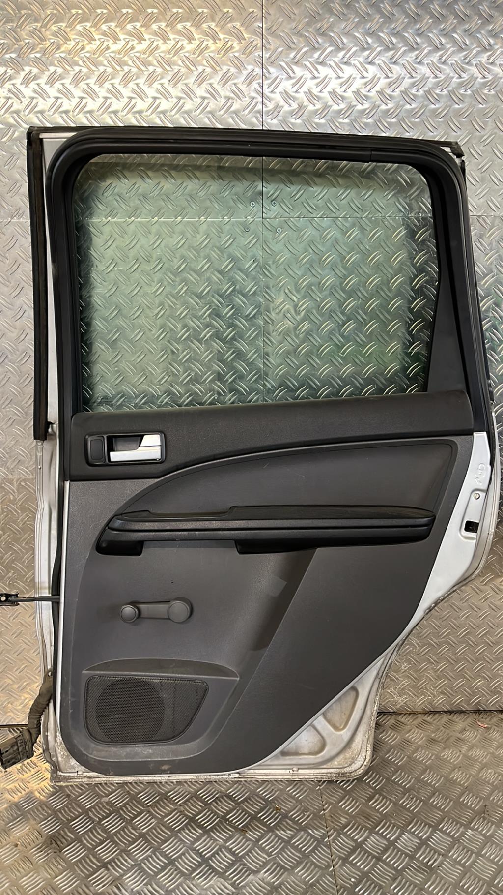 Puerta trasera derecha FORD C-MAX 1 PHASE 1 Diésel - 1