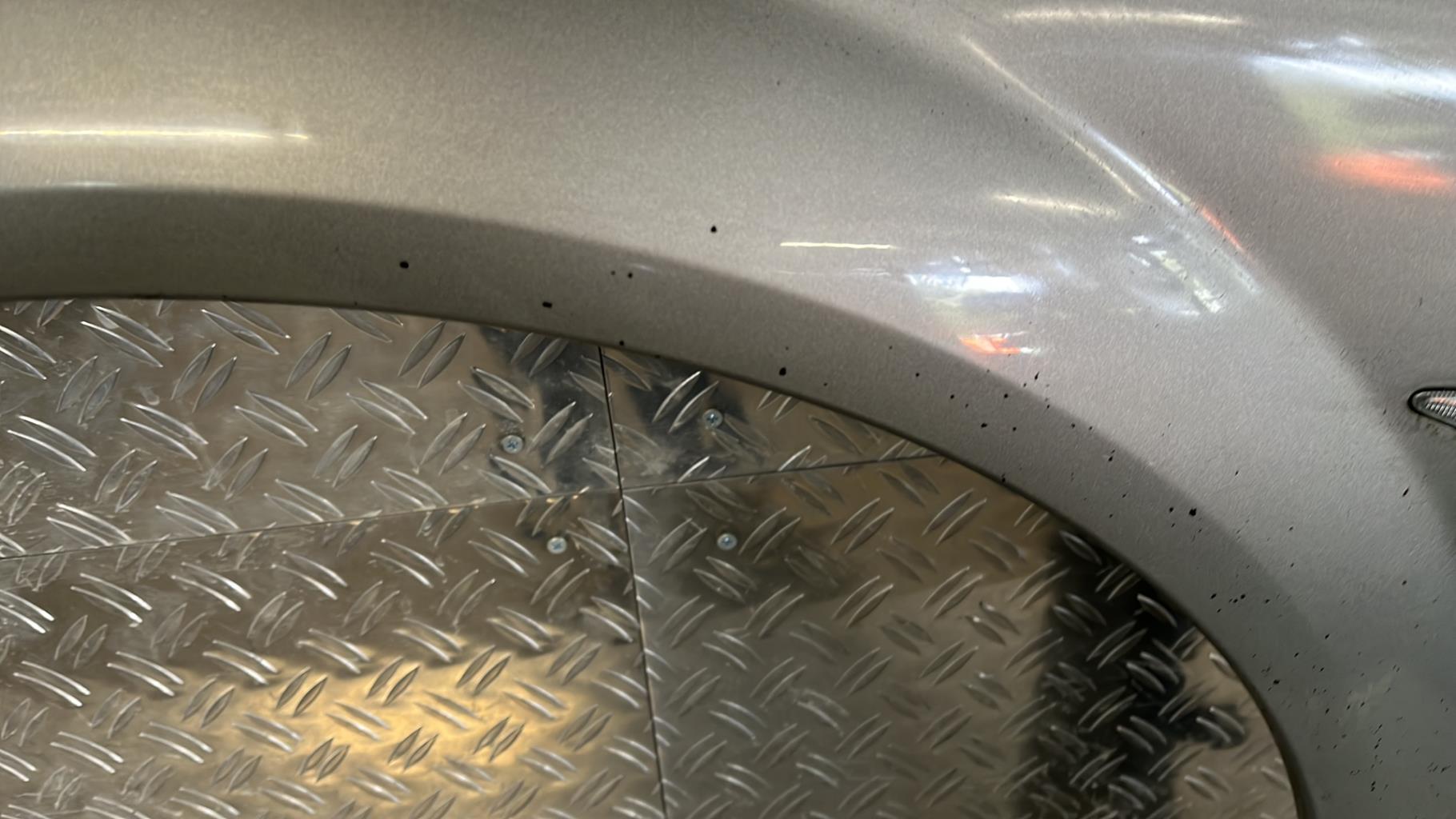 Parafango anteriore sinistro RENAULT MEGANE 2 PHASE 2 BREAK Diésel - 1