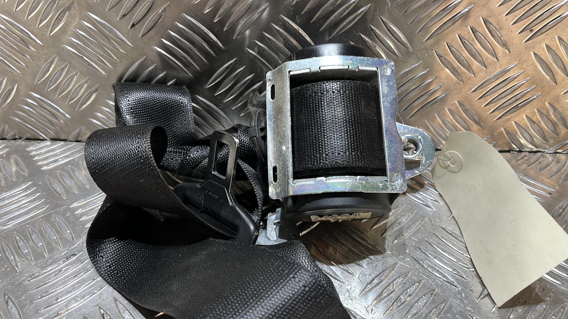 Cintura di sicurezza anteriore sinistra OPEL CORSA D PHASE 1 Diésel - 1